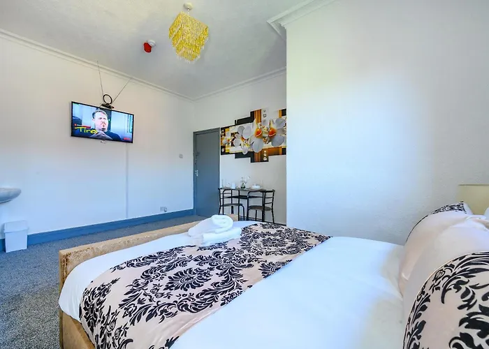 -Re7H- For Your Relaxed & Cosy Free Parking