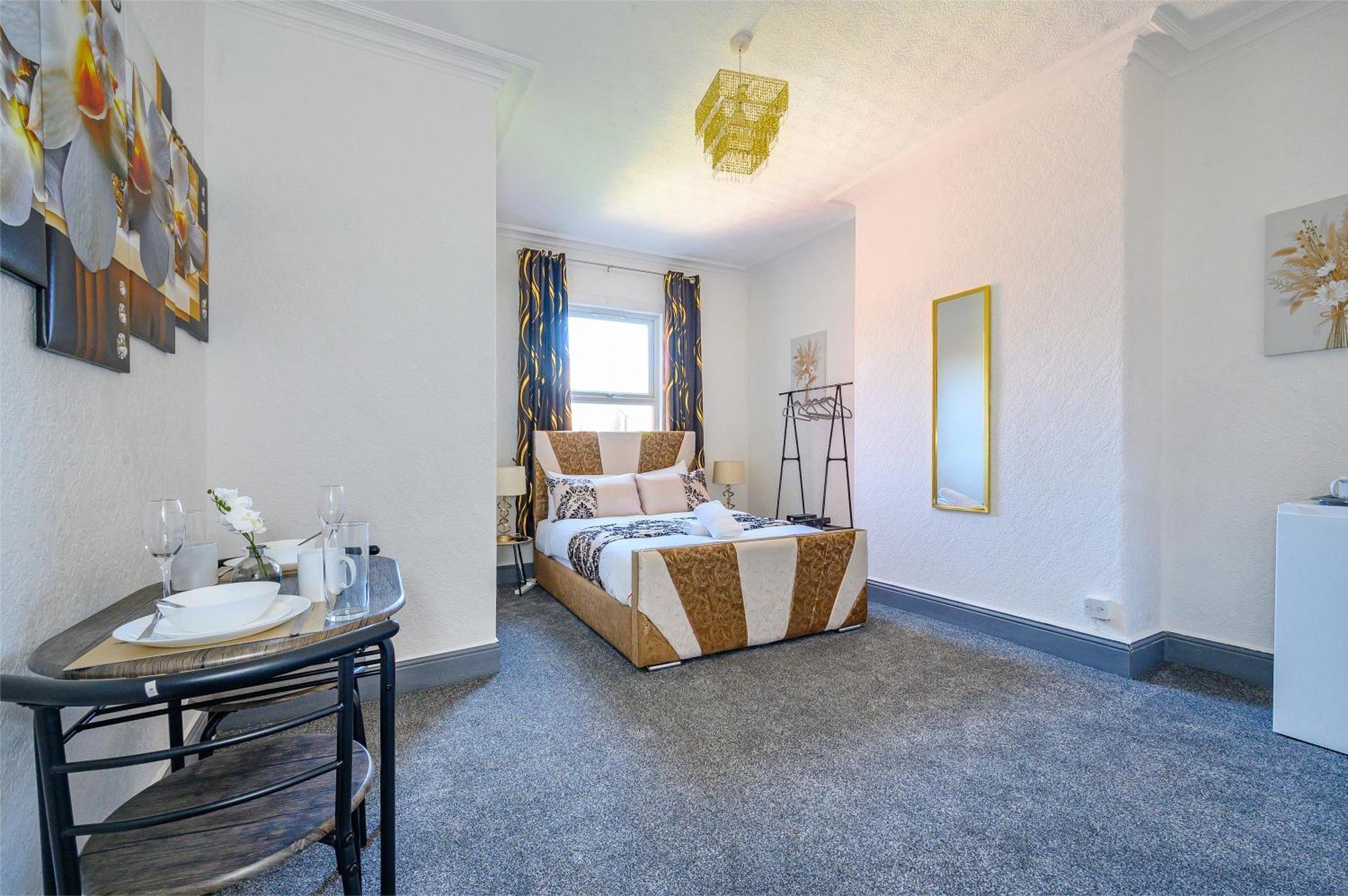 -re7h- For Your Relaxed & Cosy Free Parking Homestay